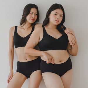 Hey Period! Overnight Seamless Mid-Rise Cheekie in Buttery Black