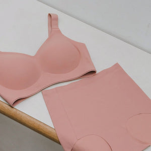 Forme+ V-plunge Wireless Seamless Bra (Machine Wash Edition) in Rosy Peach
