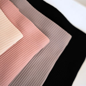 Forme Seamless Super Mid-Rise Rise Cheekie in Rosy Peach