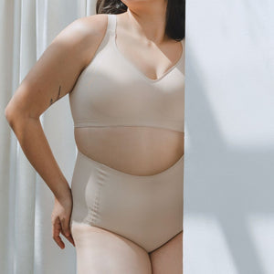 Forme Seamless Super Mid-Rise Rise Cheekie in Barely Nude