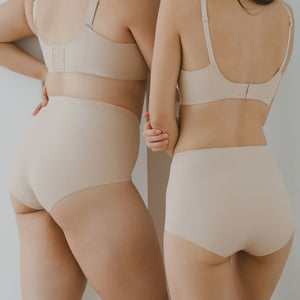 Forme Seamless Super Mid-Rise Rise Cheekie in Barely Nude