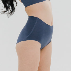 Air-ee No-Wedgie Super High-Rise Seamless Cheekie (Signature Edition) in Creamy Moonlight (Limited Edition)