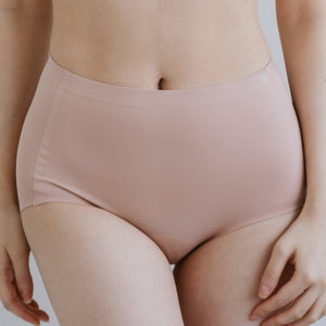 Premium Mid-Rise Seamless Butthugger in Strawberry Cream